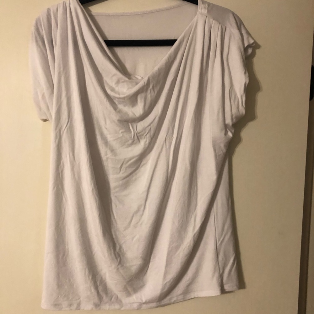 Evolve top from Encircled size small